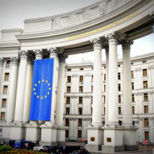 Замглавы МИД Украины заявил об уходе в отставку из-за отсрочки соглашения с ЕС