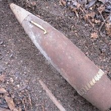 Артиллерийский снаряд раскопали на Московском шоссе в Нижнем Новгороде