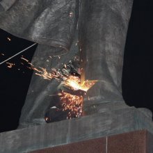 Михаил Добкин требует расследовать снос памятника в Харькове