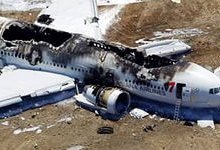 В Украине на месте крушения Boeing обнаружили ранее не найденные останки тел погибших