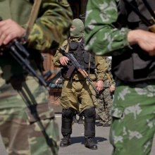 СМИ: Ополченцы показали ОБСЕ американское оружие из аэропорта Донецка