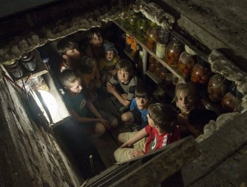 Власти Украины срочно проводят масштабную эвакуацию жителей Дебальцево