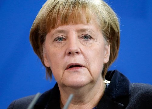 Фишер: Меркель должна смириться с 