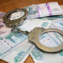 В Ставрополе следователь полиции попалась на получении крупной взятки