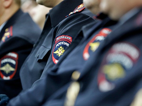 В Ульяновской области пьяный полицейский избил мужчину и бросил голым на улице