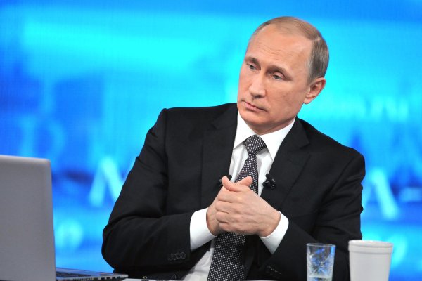 Владимир Путин запретил «золотые парашюты» уволенным региональным чиновникам
