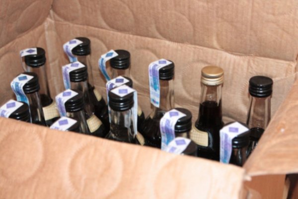 В Ростове у частного предпринимателя изъято 160 литров контрафактного алкоголя