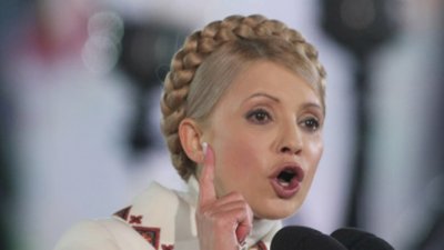 Тимошенко настаивает на отдельной переговорной линии по Савченко