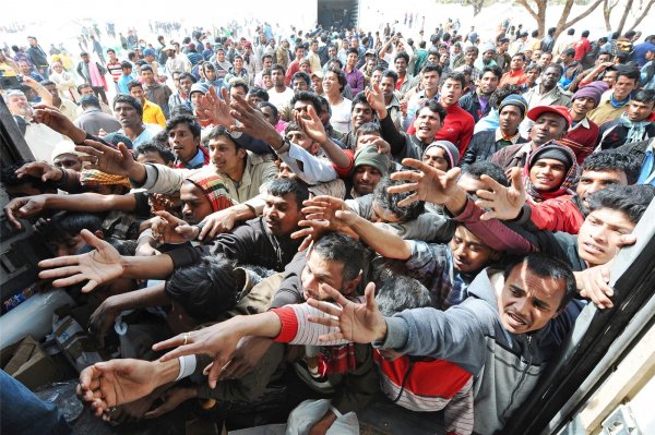 С 4 апреля в Турцию начнут возвращать нелегальных мигрантов