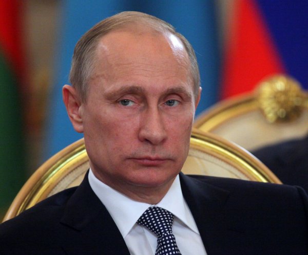 Путин рассказал, какая литература «берёт за душу»