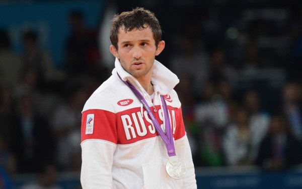 Медаль ОИ-2012 погибшего российского борца Кудухова передадут индийскому спортсмену