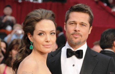 Анджелина Джоли и Брэд Питт отмечают вторую годовщину свадьбы