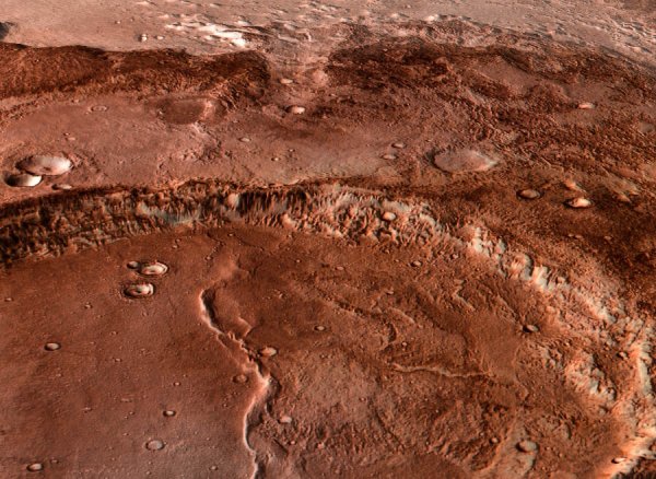 ESA показало на видео самую крупную долину на Марсе