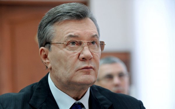 Янукович приехал на суд по признаю Евромайдана госпереворотом