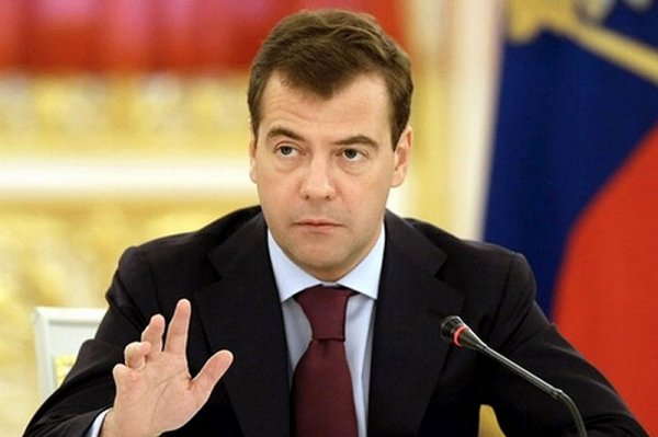 Медведев не хочет работать министром культуры