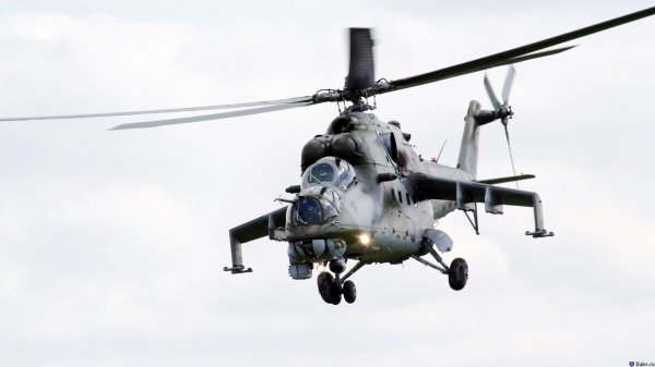 В небе над Москвой вертолет чуть было не столкнулся с неопознанным объектом