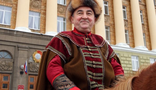 Мэр Великого Новгорода поздравил новгородцев с Новым годом