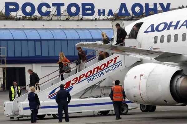 Рейс самолета Москва-Симферополь совершил экстренную посадку в Ростове-на-Дону
