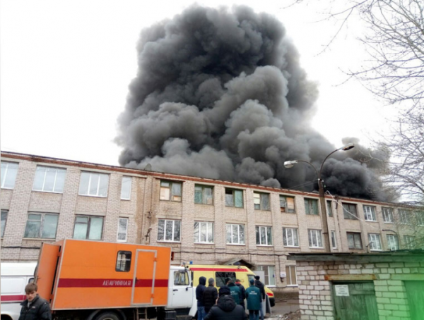 В Иванове загорелся перчаточный цех