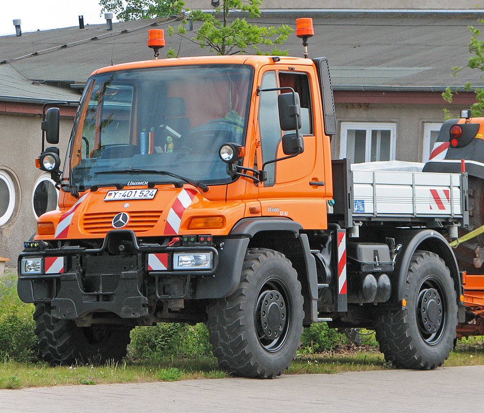 ВМТП запустил в эксплуатацию локомобиль Mercedes-Benz Unimog U 400 |  26.05.2017 | Владивосток - БезФормата