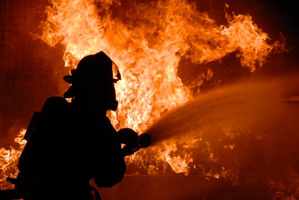 В Чебоксарах в результате пожара погибла мать с тремя детьми