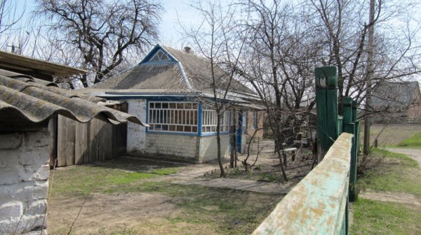 В Ставрополе чиновники сдали многодетной семье дом с мертвецом
