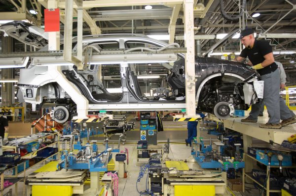 Завод Nissan в Санкт-Петербурге отправился в летний отпуск