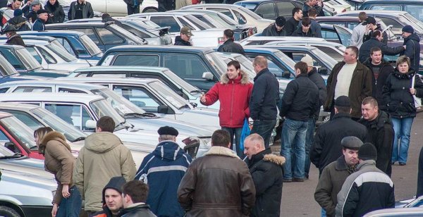 Жители Воронежской области активно покупают себе авто