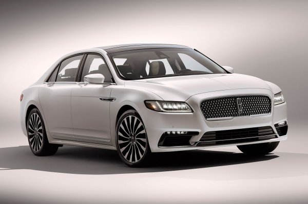 Ford выпустит к 2022 году гибридные версии всех моделей Lincoln