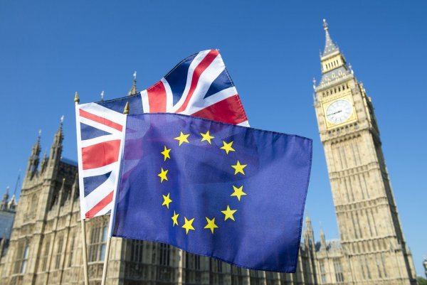 Великобритания будет поддерживать санкции ЕС после выхода из его состава