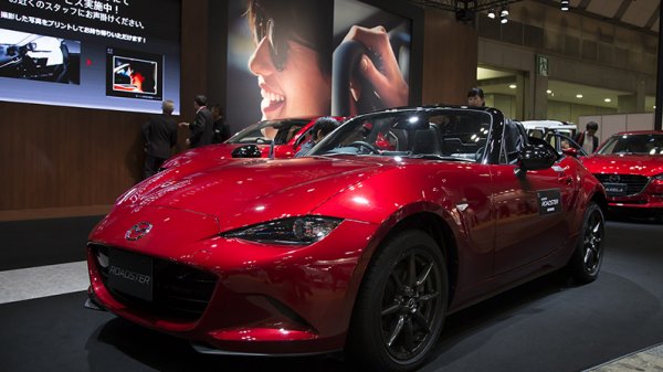 Mazda MX-5 Miata получила ручное управление для инвалидов