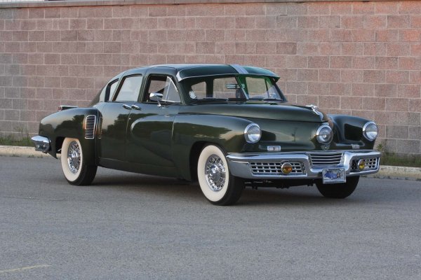 Уникальный автомобиль Tucker 48 с тремя фарами оценили в $1,5 млн