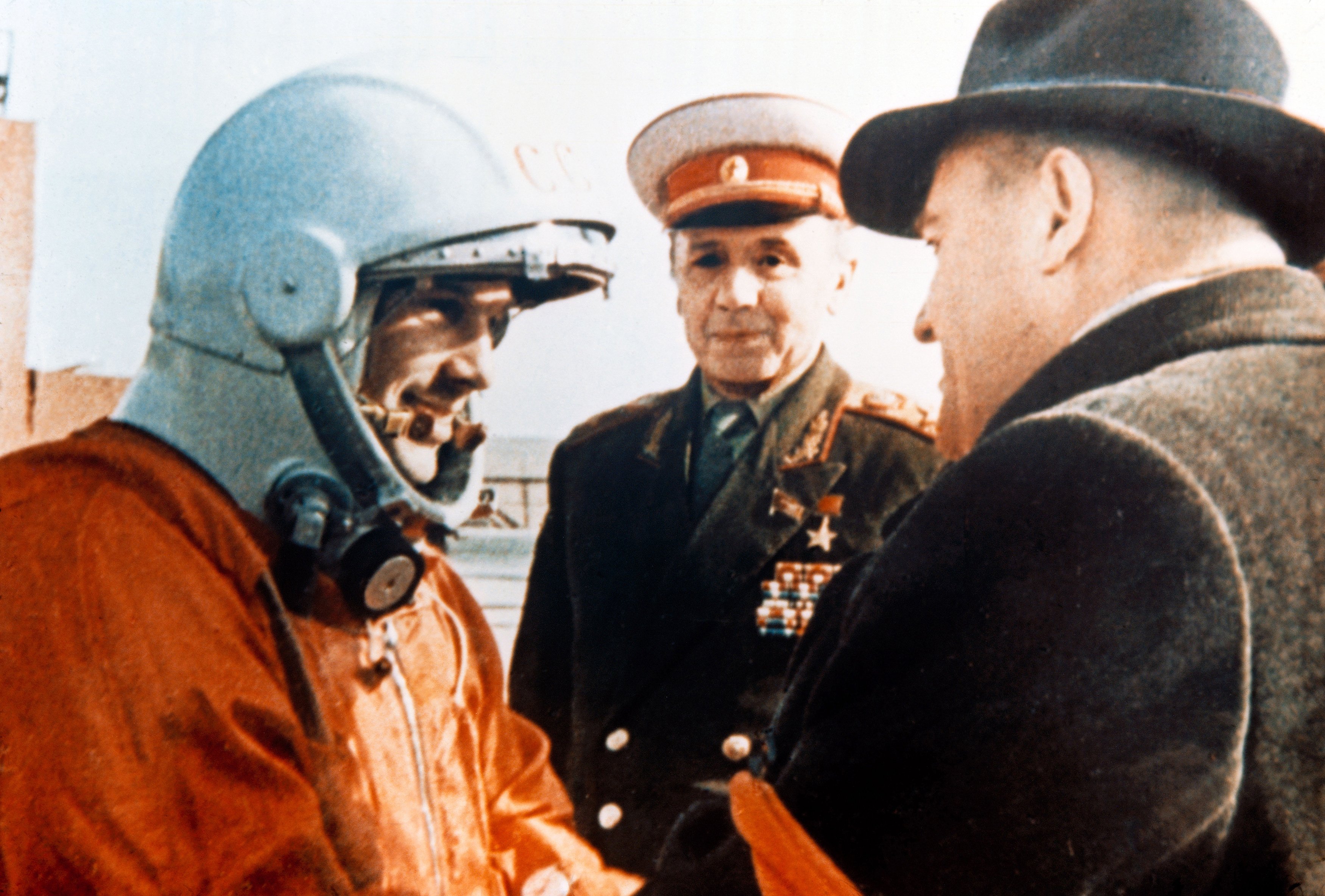 Ю.А Гагарин и с.п Королев перед стартом полета 12.04.1961