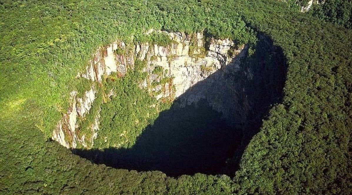 Пропасть Сарисариньяма, Венесуэла