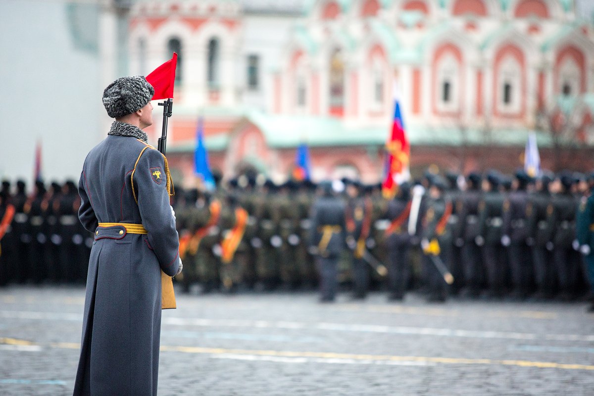 Марш парада на красной площади. Марш на красной площади. Торжественный военный. Торжественный парад на красной площади годы. Парад 7 ноября 2017.