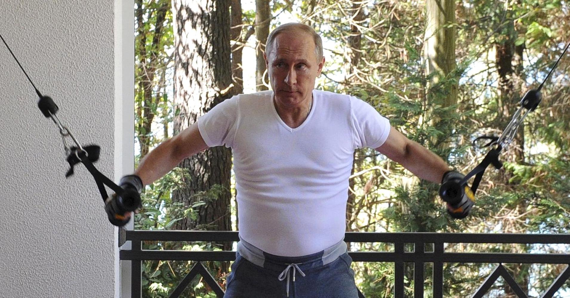 Путин занимается спортом фото
