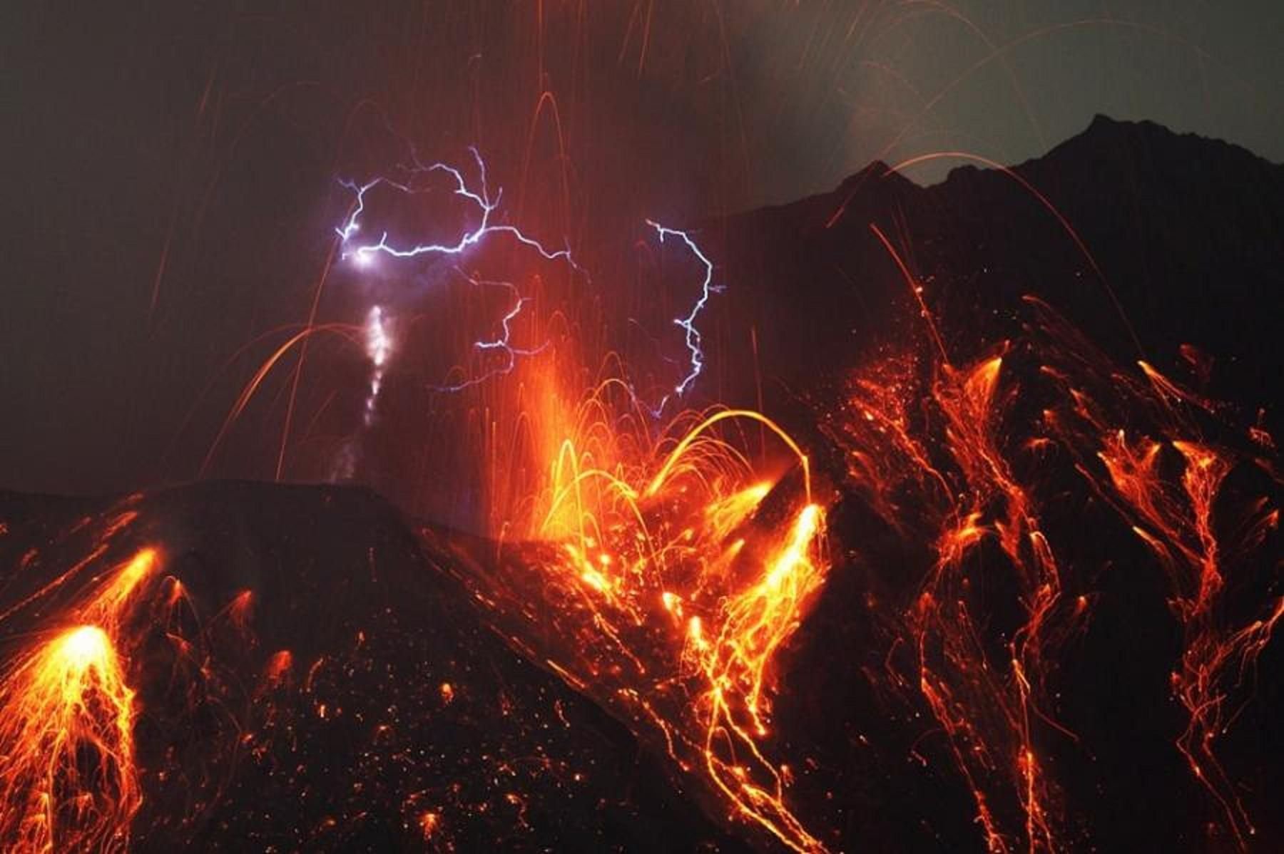 Мартин Ритц фото вулканической молнии