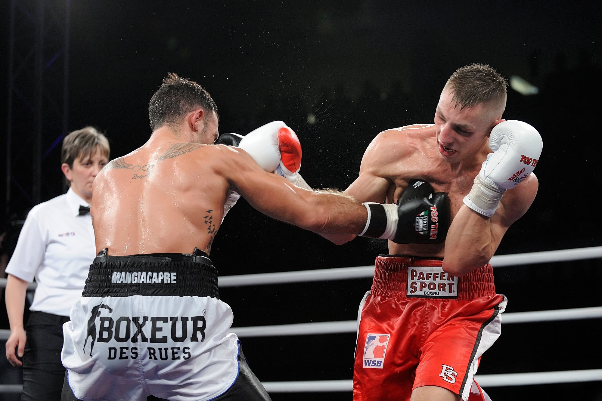 Включи бокс русский. Бокс в Англии 7 лет. World Series Boxing фото. Russian Boxing. Бокс Великобритания 2008 март 08.