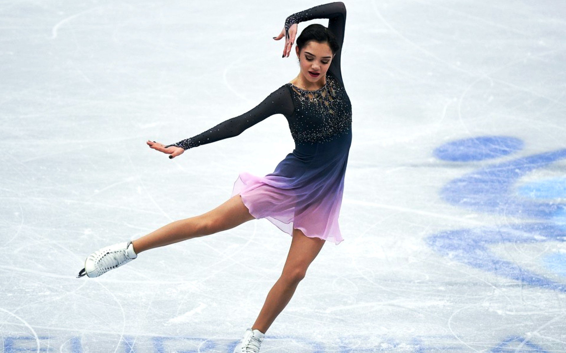 Medvedeva Skating