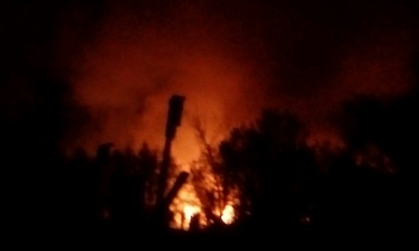 В поселке Хакасии пожар в магазине охватил тысячу квадратных метров