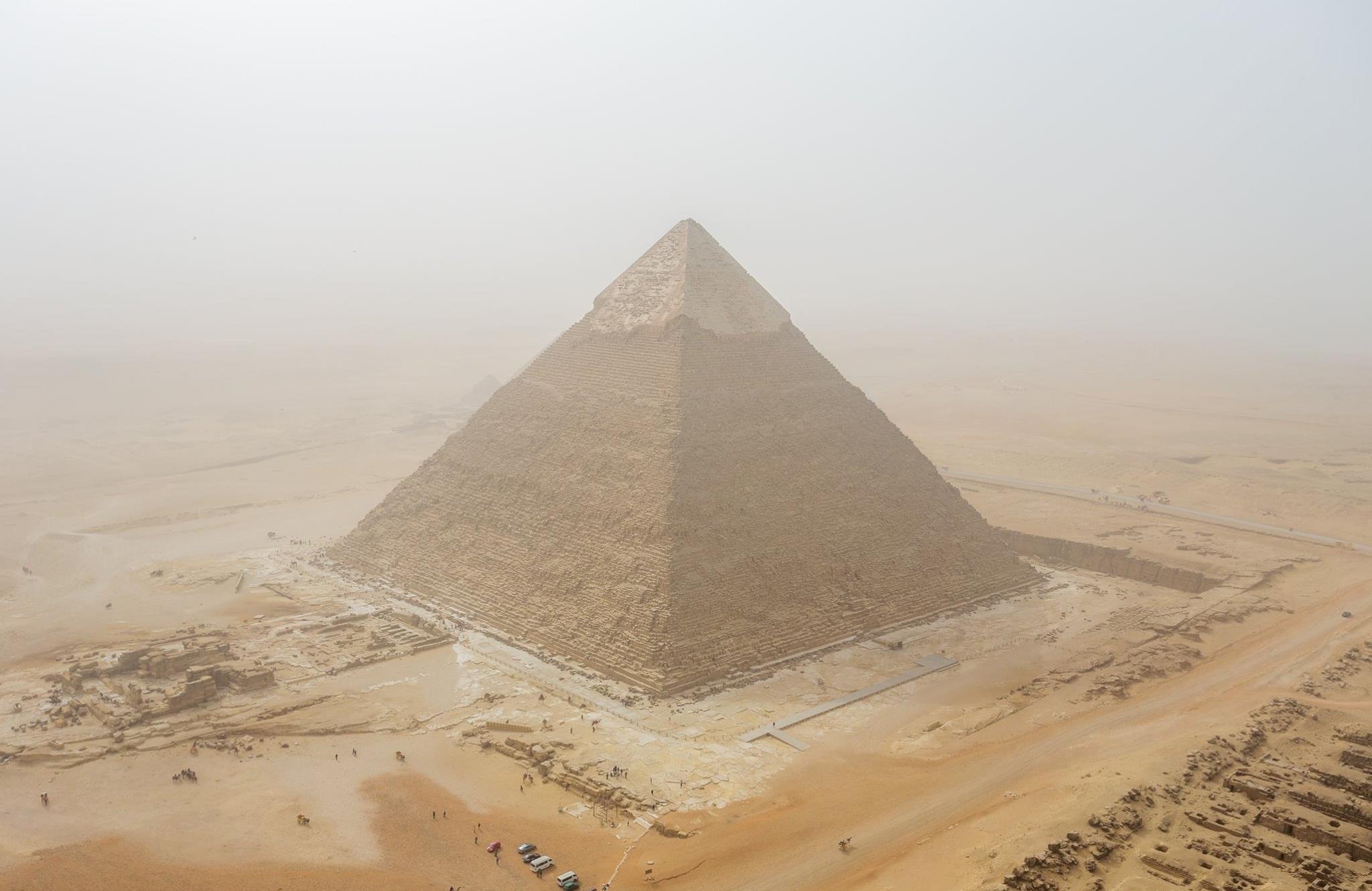 Великая пирамида Хуфу в Гизе