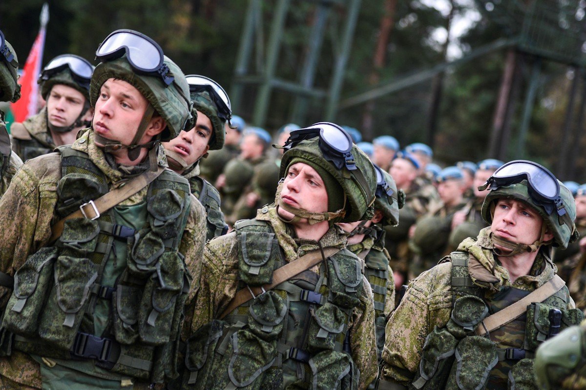 Различные учения. Боевые учения воздушно-десантных войск. Армейские учения России. ВДВ РФ учения. Военные учения для детей.