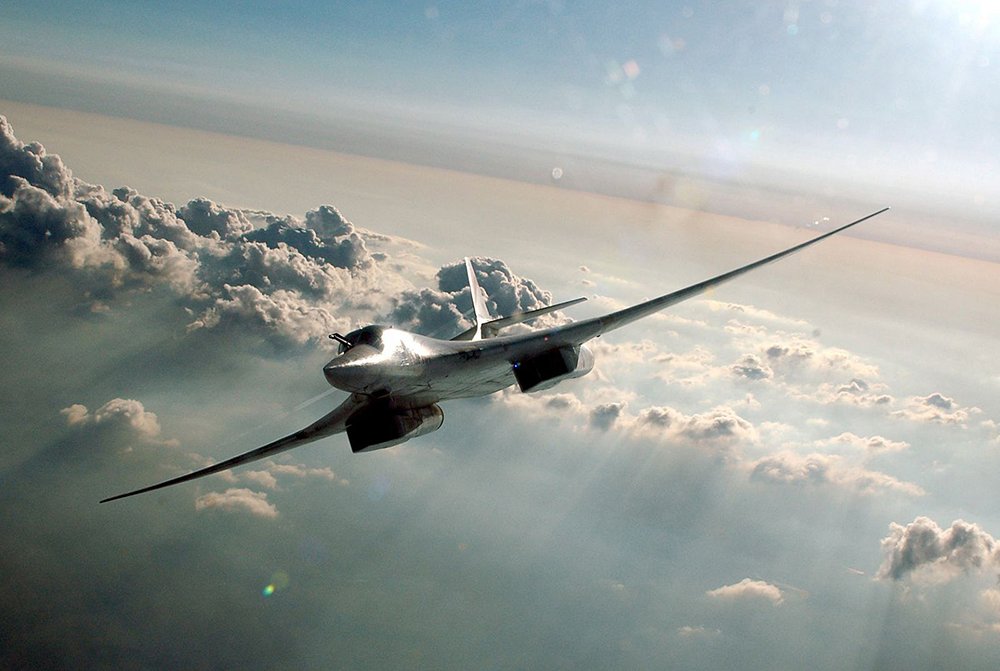 Русские стратегические бомбардировщики пролетели над Северным полюсом