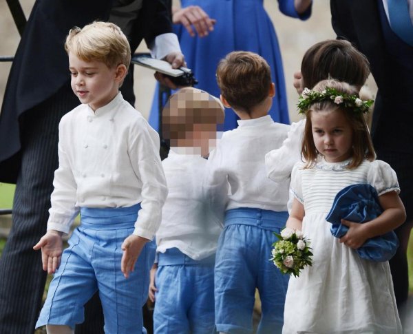 5-летний сын принца Уильяма прогуляет школу, чтобы выдать замуж кузину