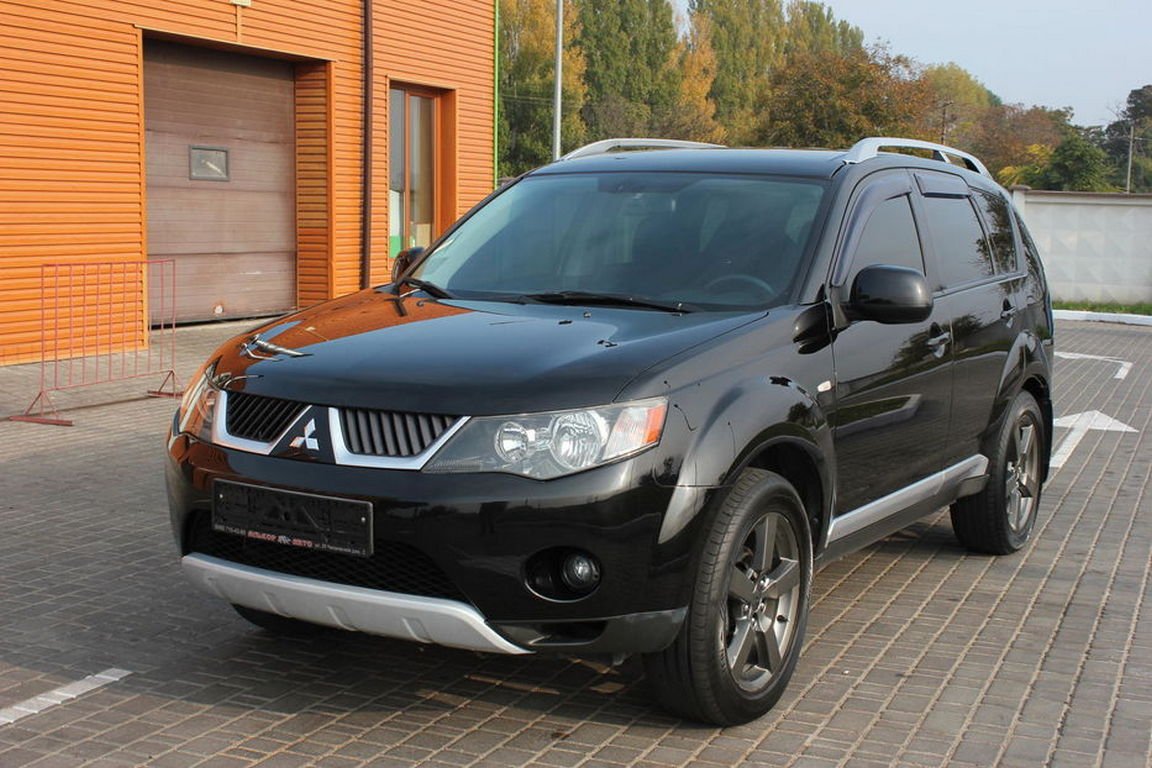 Mitsubishi Outlander XL