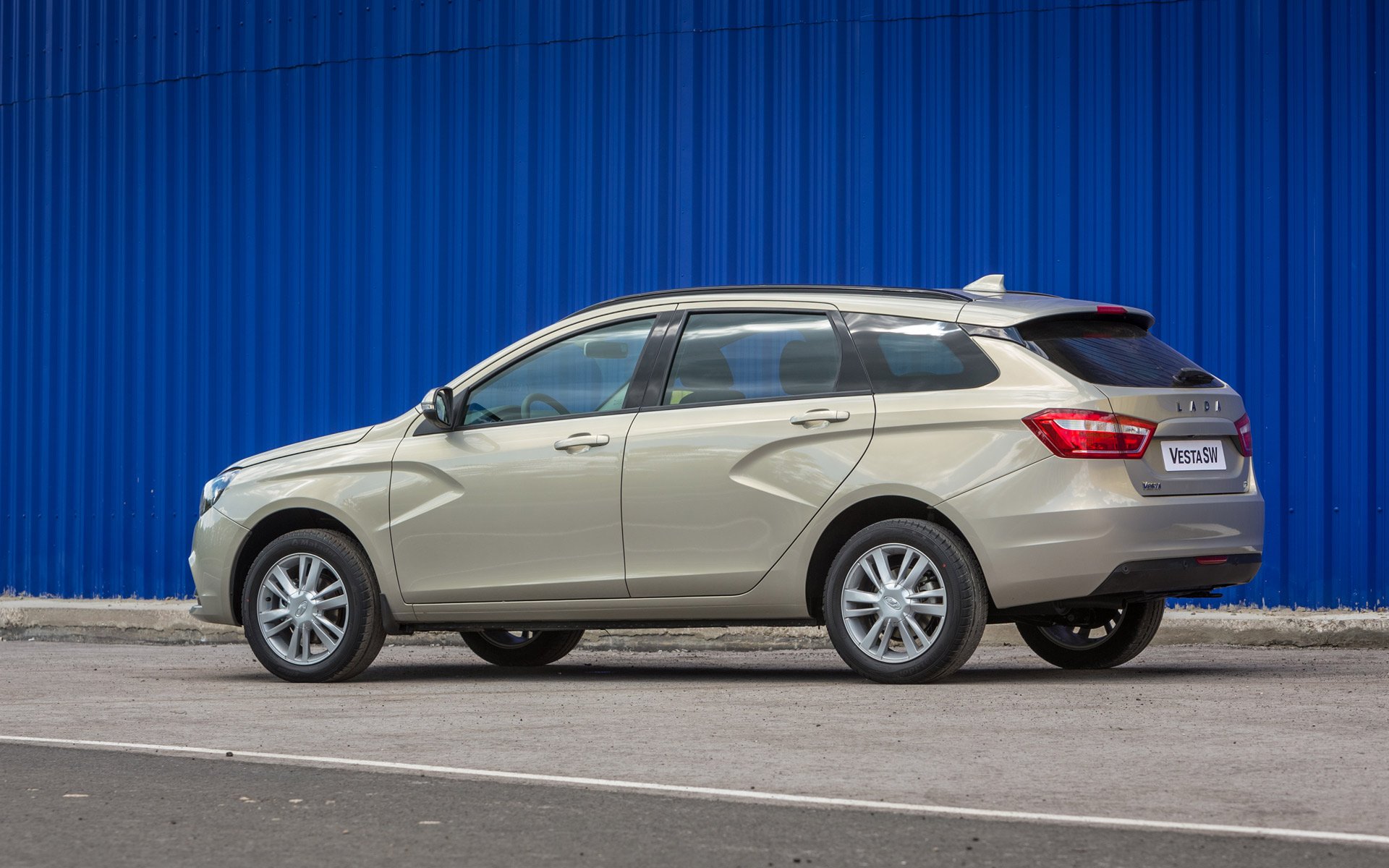 Lada vesta sw фото