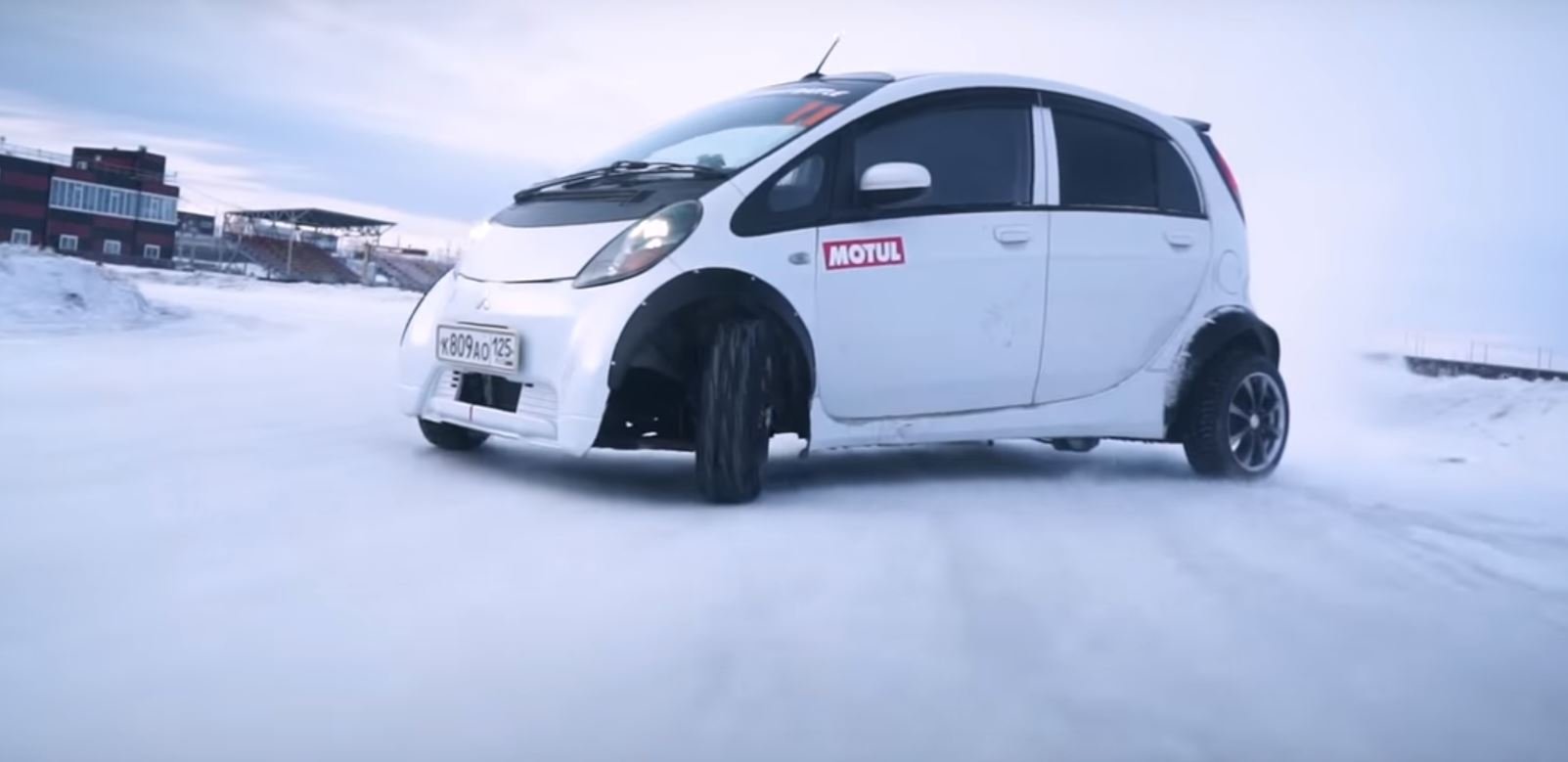 Mitsubishi MIEV зимний дрифт