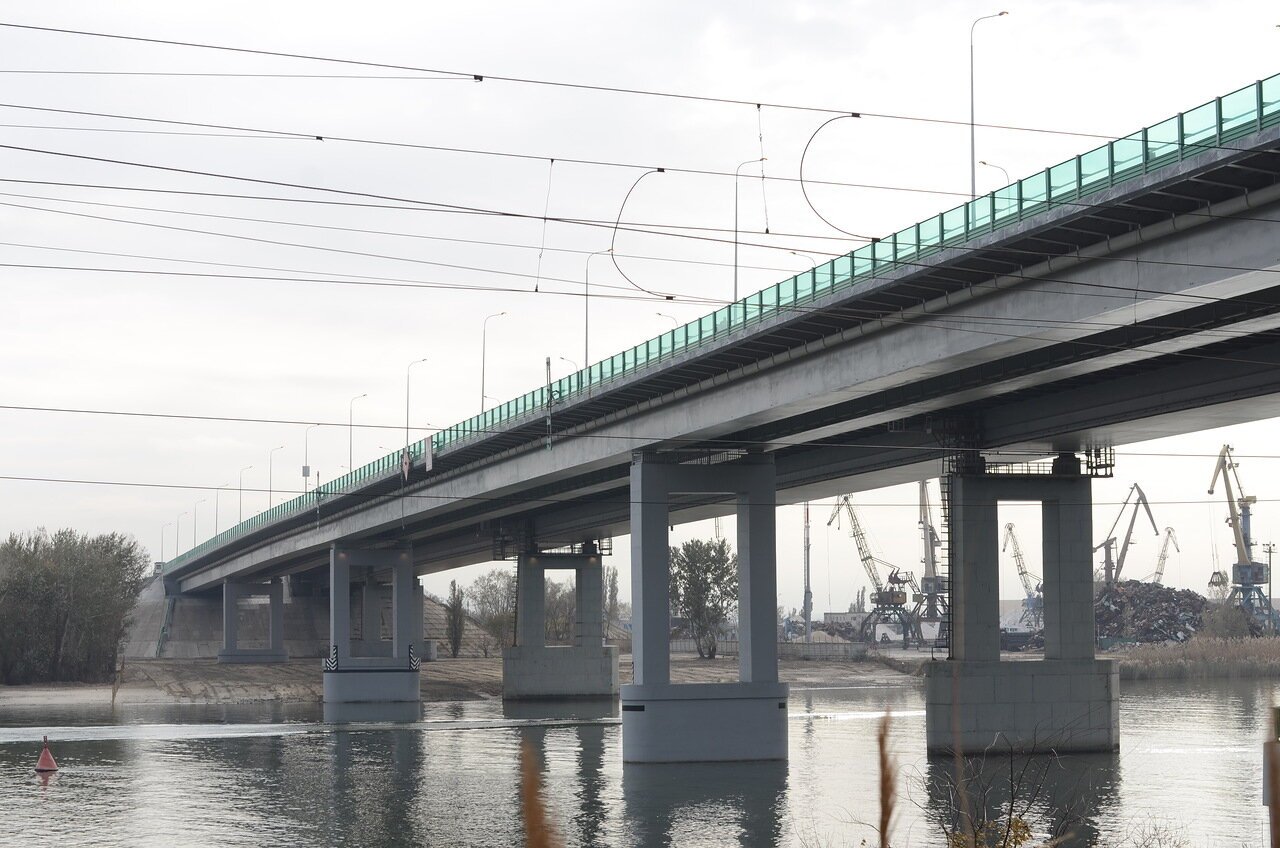 Мостом м. Мост через реку Дон м4. Ростов мост м4. Аксайский мост Ростовской области. Мост через реку Аксай.