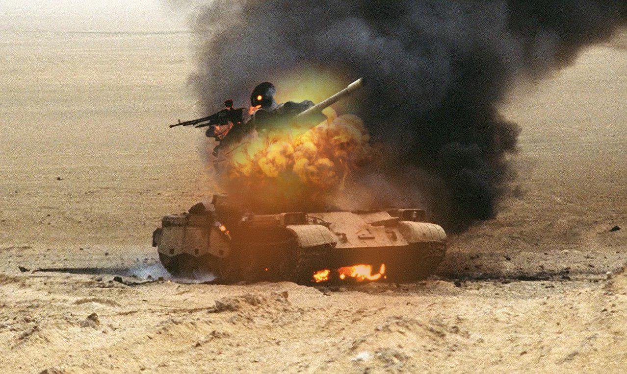 Дуэль абрамс и т. Подрыв боекомплекта т72. Танк Абрамс подбитый рпг7. Взрыв боекомплекта танка т-72.