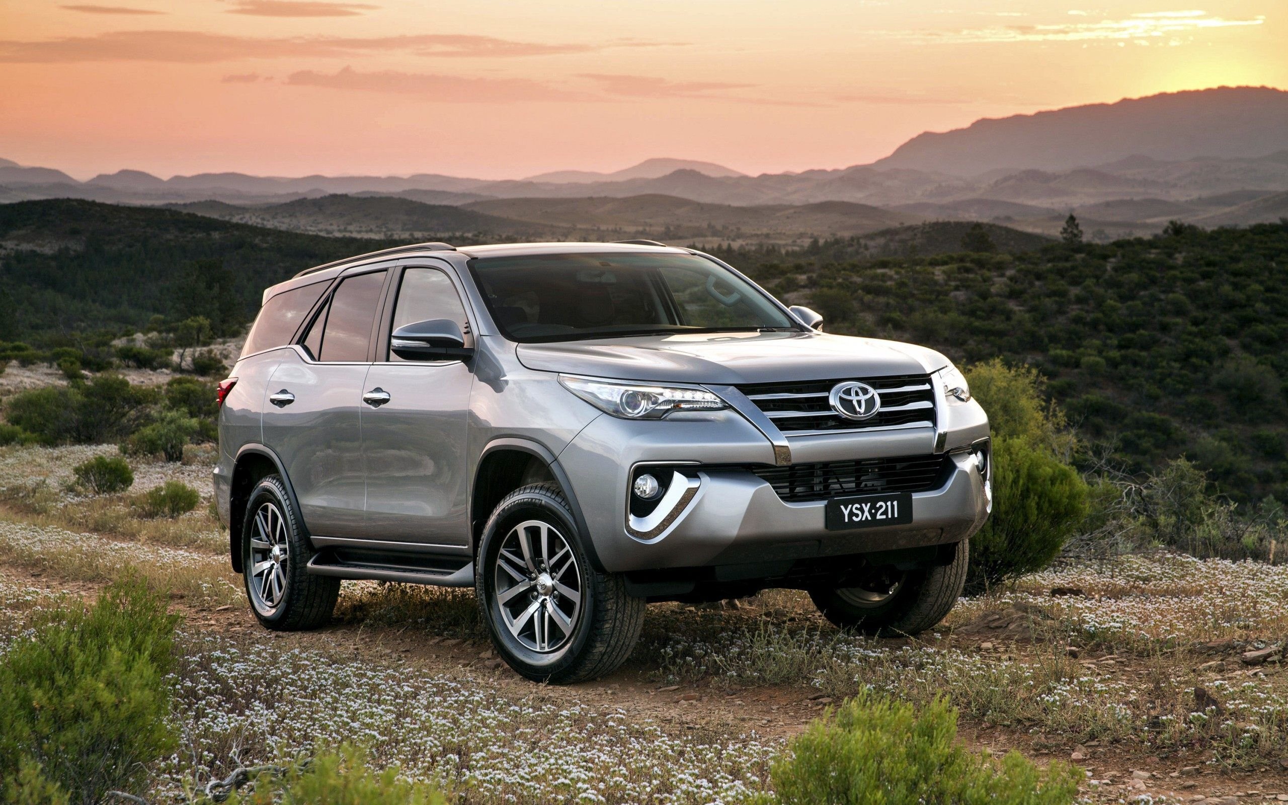 Toyota Land Fortuner